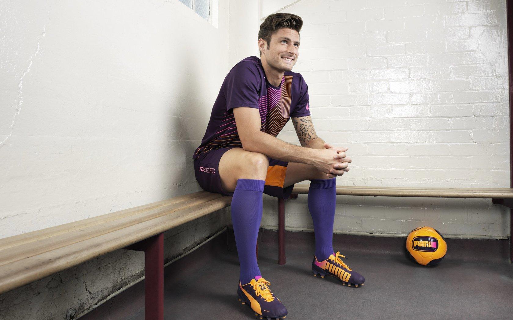 罗德里戈温情庆生致敬莫德里奇，赛场外的父子情与皇马传承的动人一刻